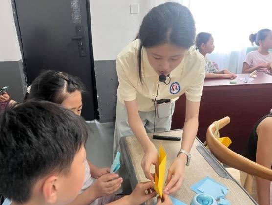 盈策略 长沙学院：青春暖社区，智趣润童心